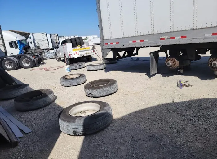 Clave Truck Tire Service 2