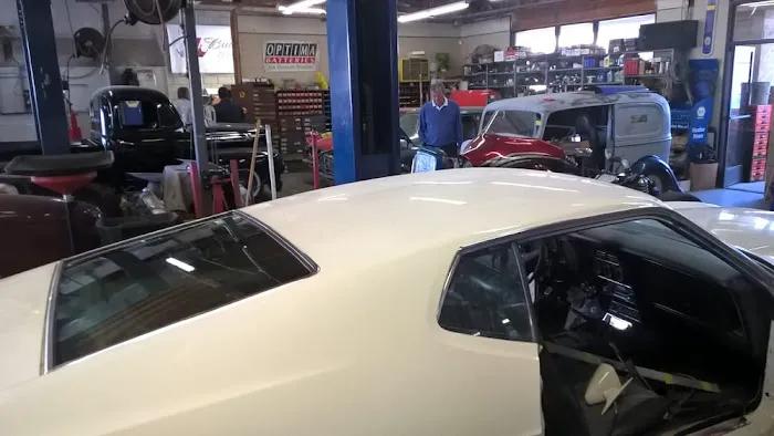 Mac's Mobile Autoglass 6