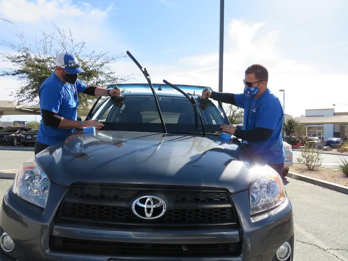 Mac's Mobile Autoglass 9