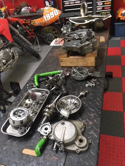 Y & H Global Motors 1