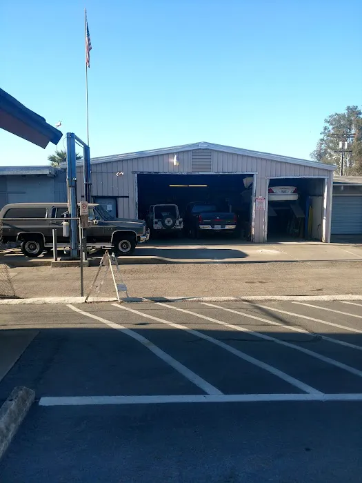 Glenn's Automotive 0