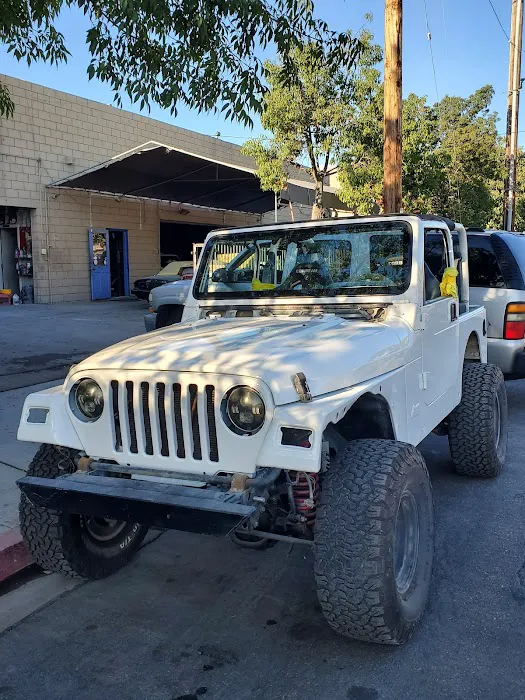 West Coast Auto Collision 0