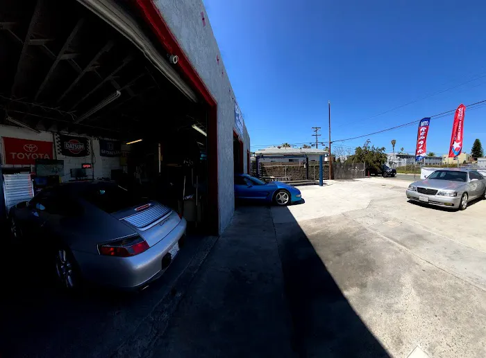 Uptown Garage 7