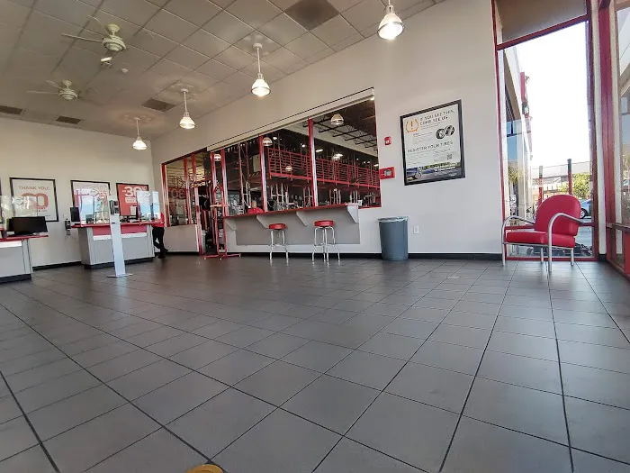 Discount Tire 0