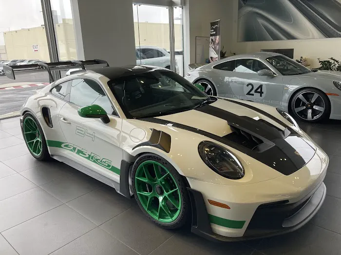 Service Center at Porsche San Diego 8