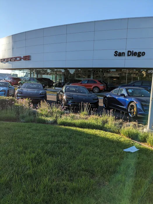 Service Center at Land Rover San Diego 0