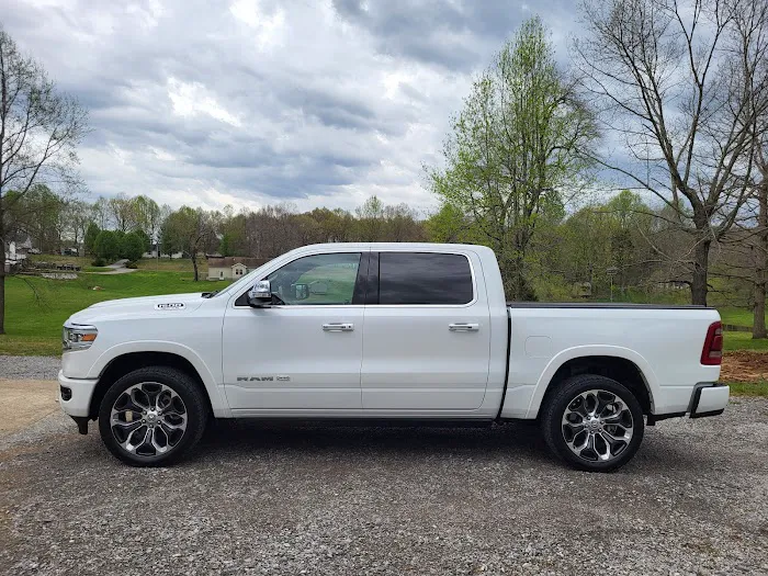 Hopkinsville Collision Center 3