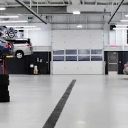 White's Auto Mall Nissan Service ico