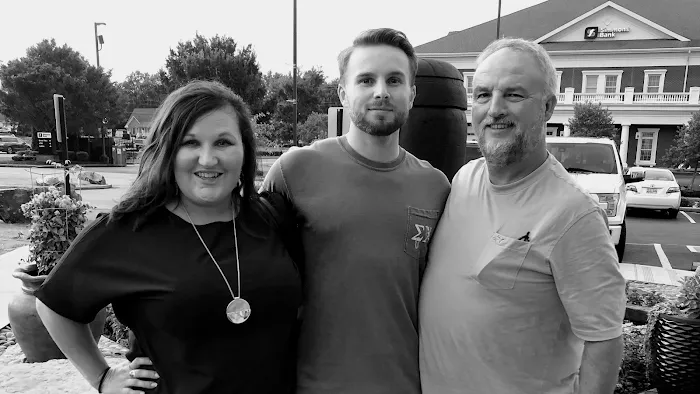 Humphreys Co. Tire & Oil 5