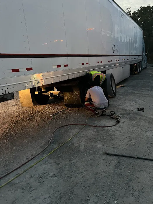 State 2 State 24hr Tire & Truck Service 4
