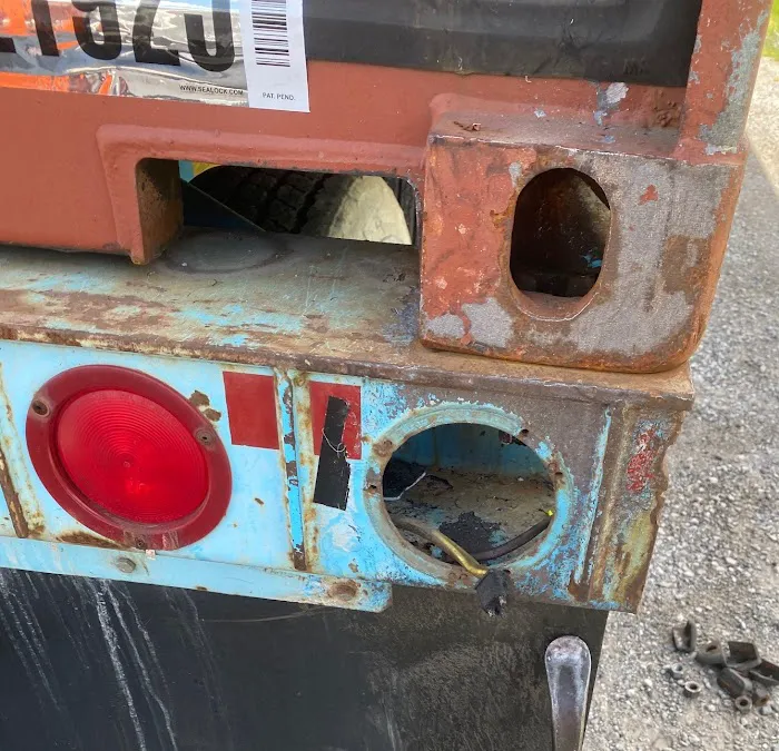 DAR Truck & Trailer Repair 3