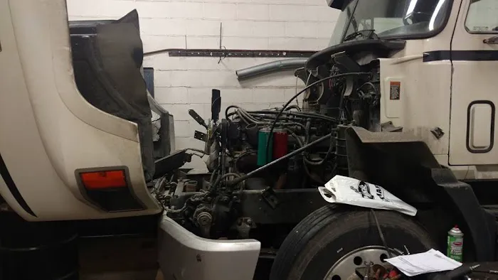 On-Site Truck and Trailer Services 9