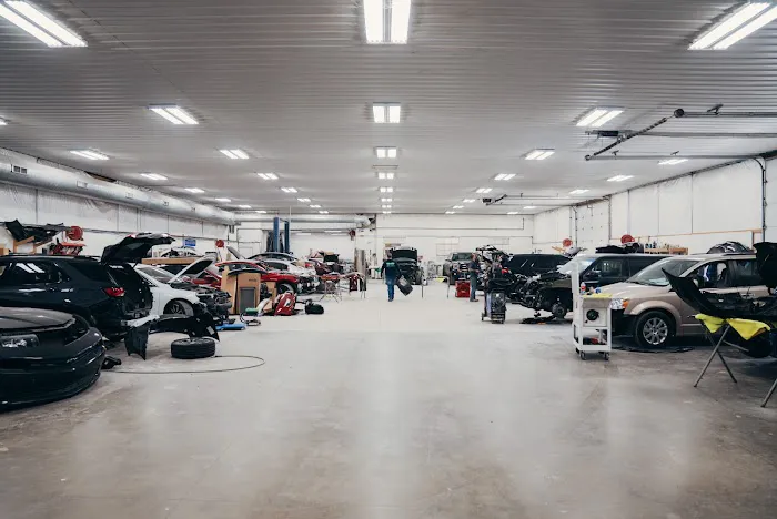 Landers Collision Centers of Salem 6