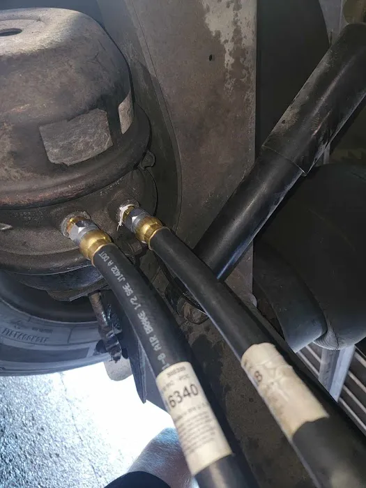 Floyd's Mobile Diesel Mechanic 9