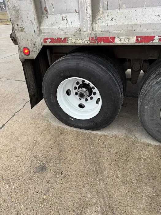 Jack's Truck & Trailer Repair 0