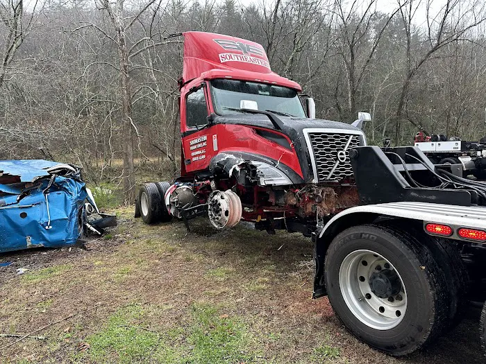 Jack's Truck & Trailer Repair 8