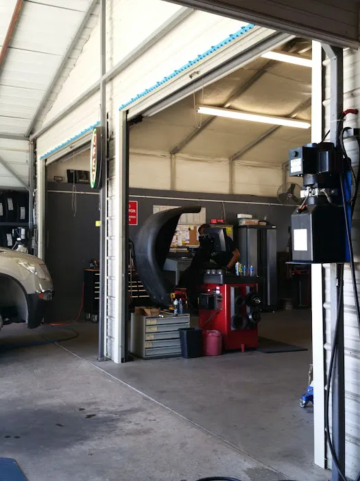 Roberts Tire Services 3