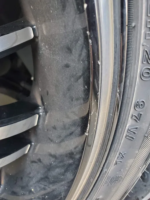 LaFayette® Ford Quick Lane Tire & Auto Center 1