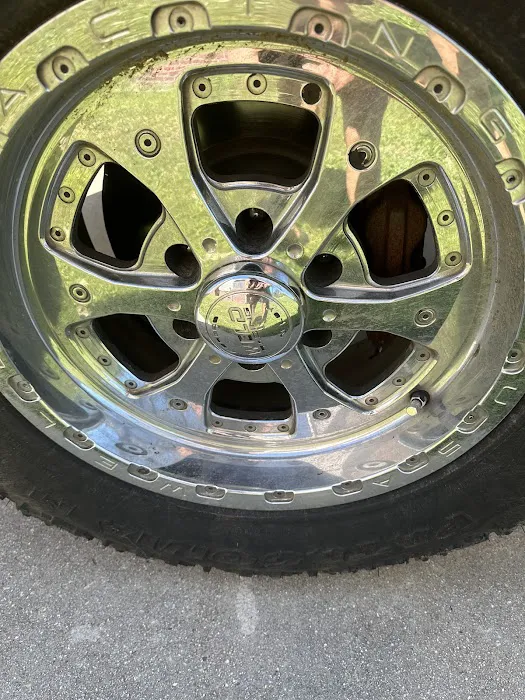 Tire House 0