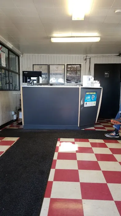 Ed's Automotive on Hope Mills - a Main Street Auto shop 0