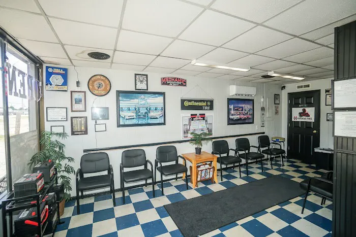 Ed's Automotive on East Yadkin - a Main Street Auto shop 2