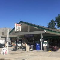 Livingston's Service Center Inc
