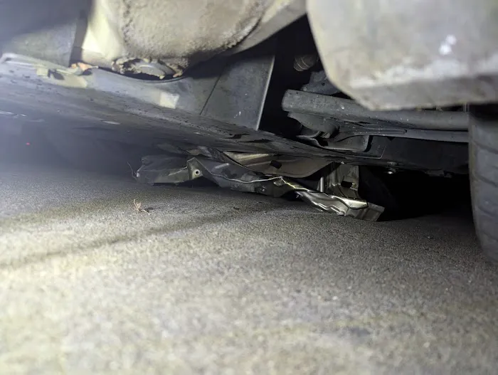 Strickland Brothers 10 Minute Oil Change and Inspection Station