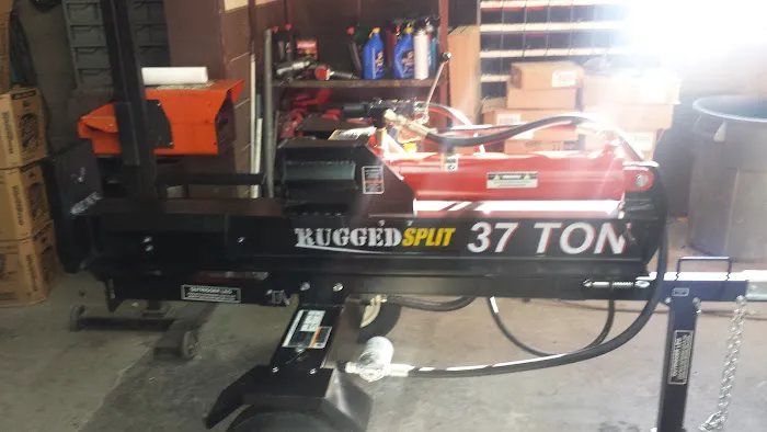L & L Garage 0