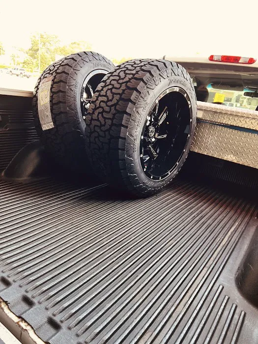 RAW Wheels & Tires 1