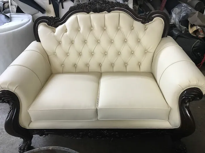 Jesse's Upholstery & Auto Glass 2
