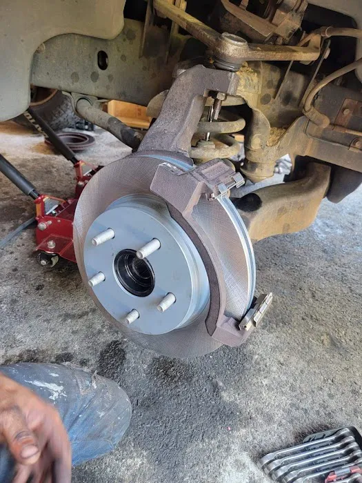 Amigos tire shop 3