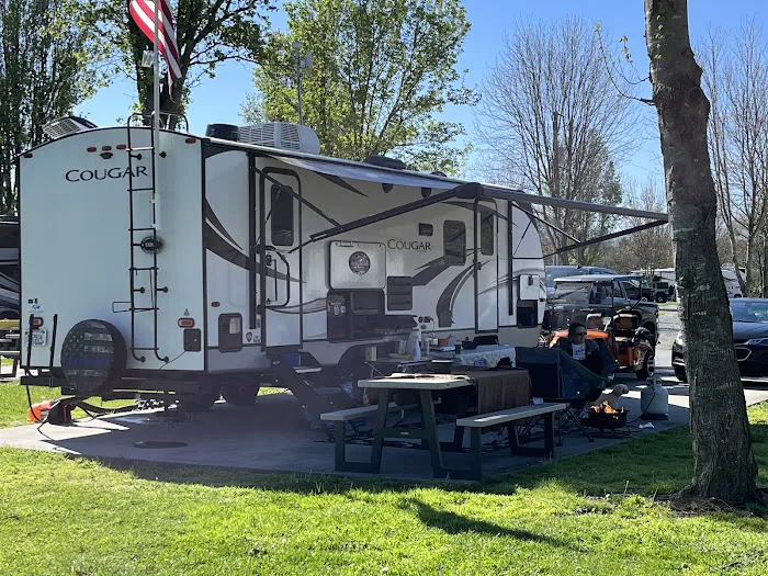 Ricky's RV Repair, LLC 5