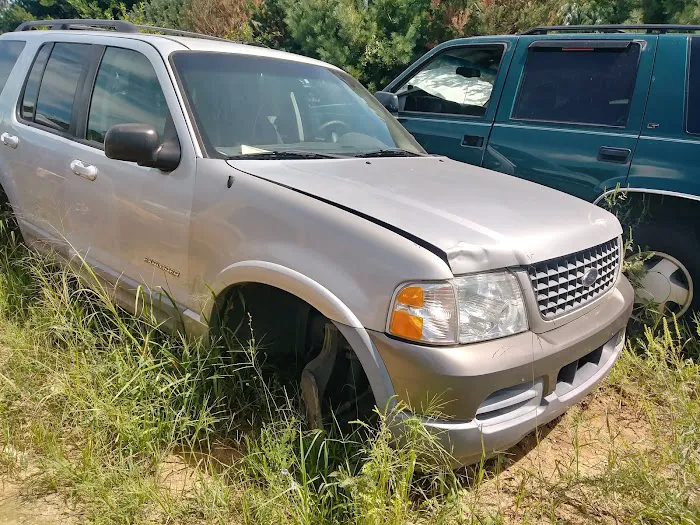 Mack's Auto Salvage 8