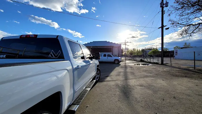 Oildale Glass LLC 9