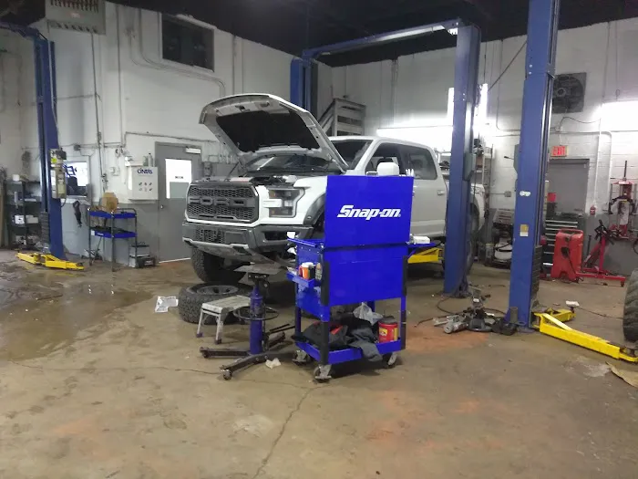 Rios Auto Service 6