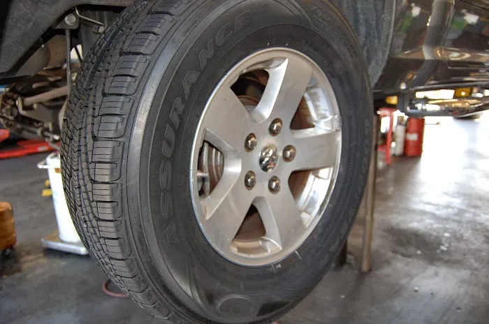 Joe's Auto & Truck Repair 2
