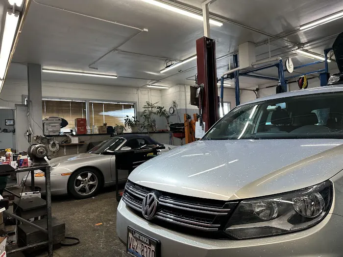 Lake Street Auto Repairs 2