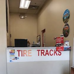 Tire Tracks - Elmhurst ico