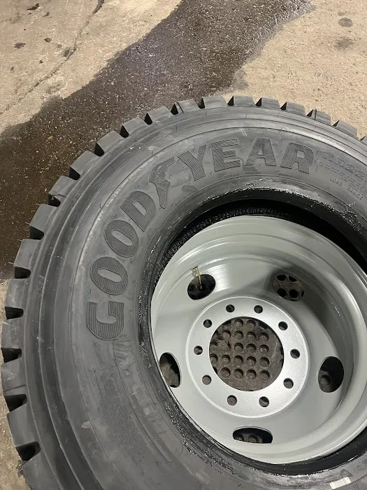 Commercial Tire Services 4