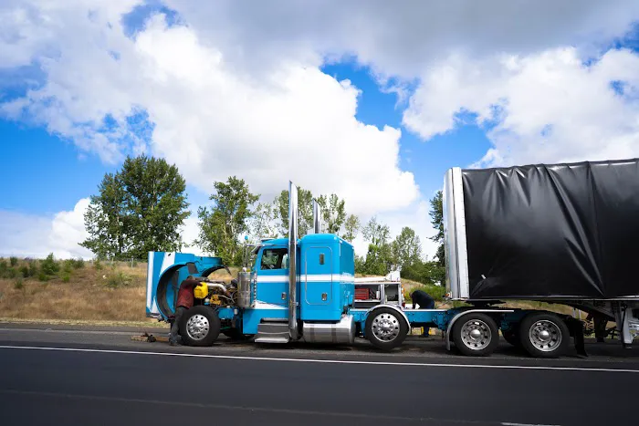 24H Mobile Semi Truck Repair 1