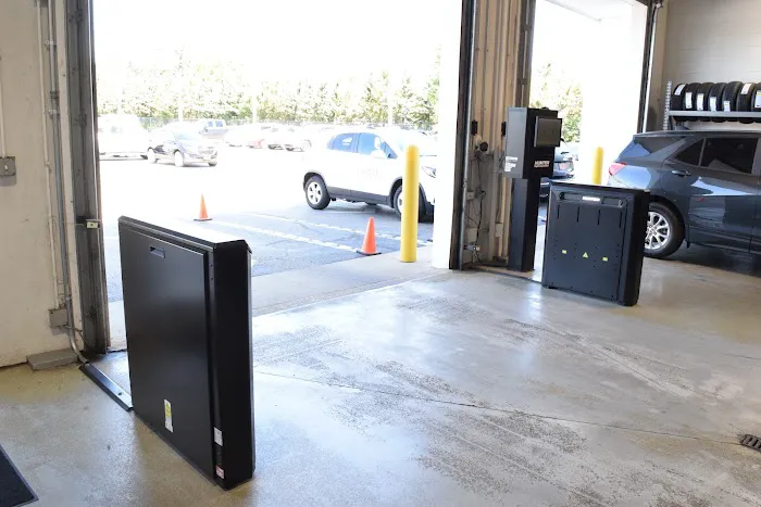 Castle Chevrolet Service & Auto Repair 9