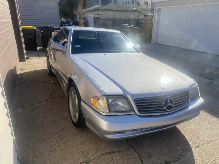 Riley's Auto Body Shop 4