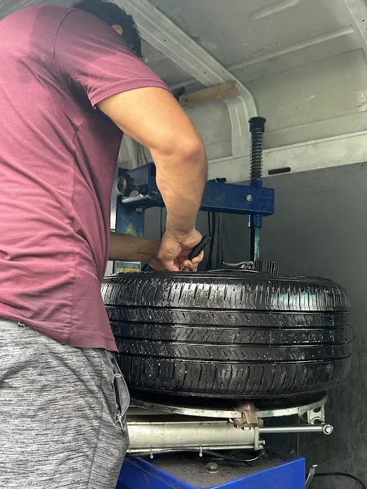 TIRES SHOP ROAD SIDE SERVICE DEBANN 4