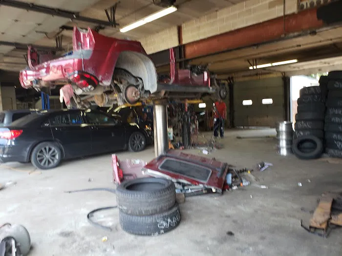 Valles Tires Shop 4