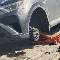 Manny's Tire Shop