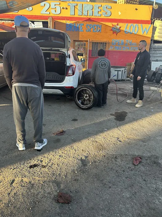 Llantas $ 25 Tires 5
