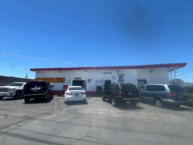 Llantera Perez 3