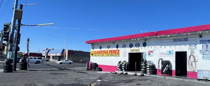 Llantera Perez 9