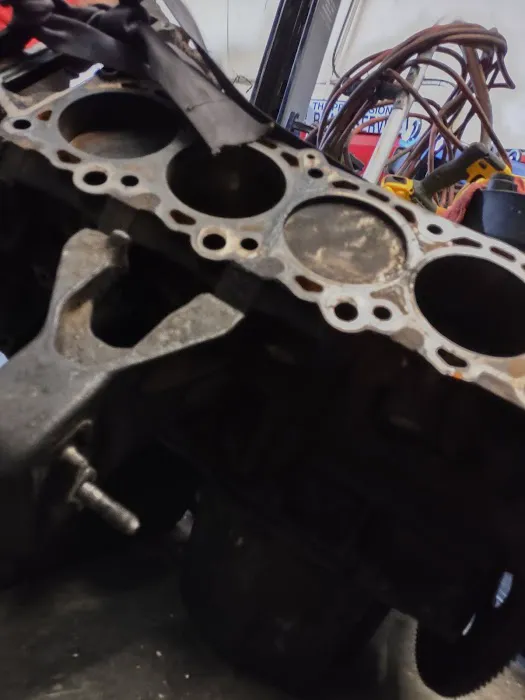 El Vela's Autoservice 0