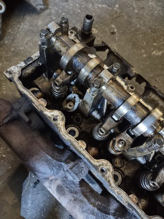 El Vela's Autoservice 4